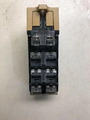 USED ALLEN-BRADLEY 700-PK400A1