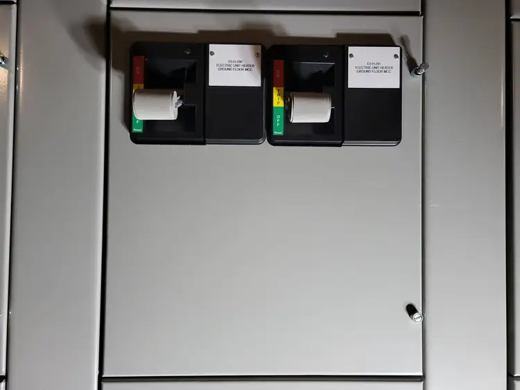 Used EATON HFD3015 Switchgears British Columbia CA | Lenmark #240461
