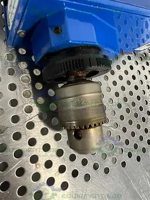 USED CHEMGLASS UNKNOWN MODEL DIGITAL OVERHEAD HOMAGINIZER  / STIRRER 2500 RPM