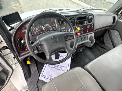 Used 2019 FREIGHTLINER M2 106 Tractors & Trailers Florida US | Truck and Van Outlet #1506263