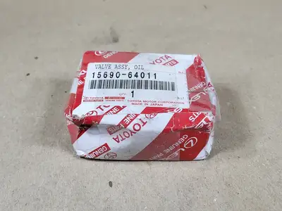 NEW TOYOTA 15690-64011