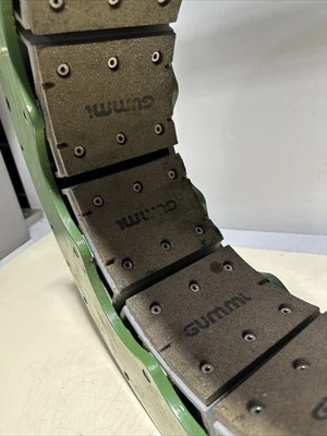 USED GUMMI 1031911