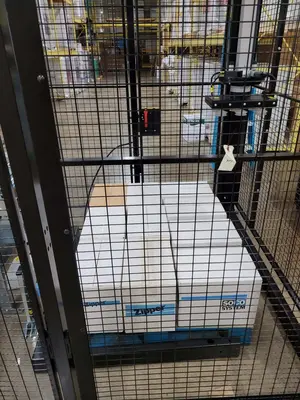 USED 1900 SOCO ROBOT-IN-A-BOX