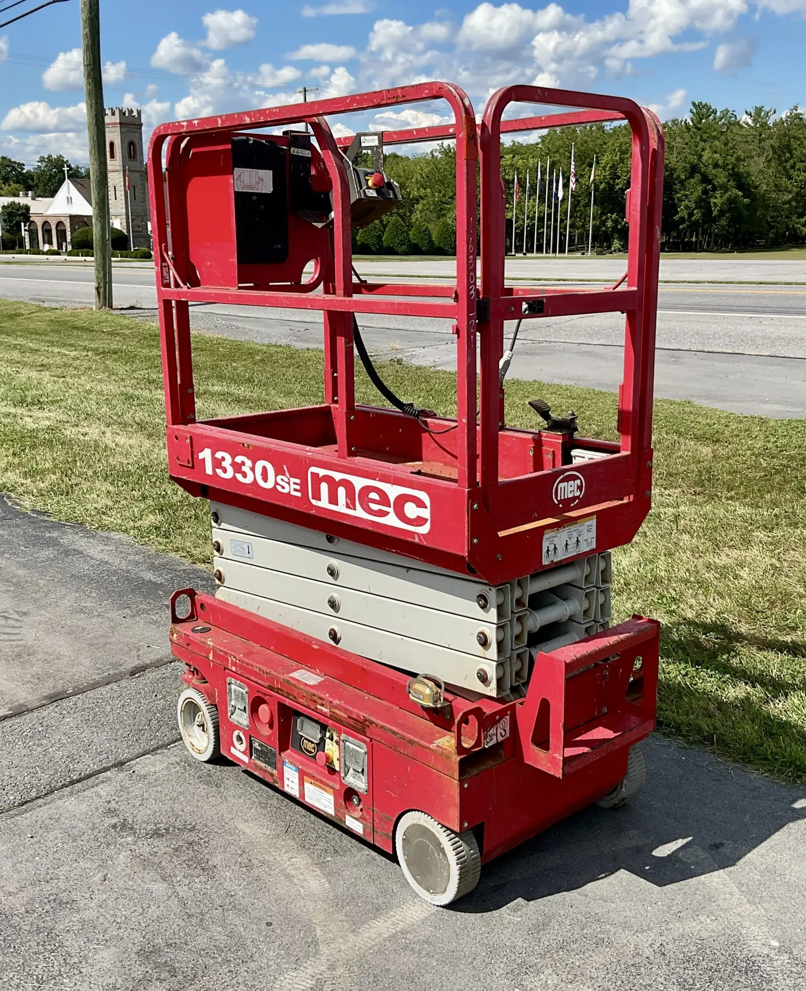 USED 2019 MEC 1330SE
