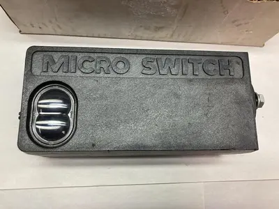 Used MICRO SWITCH FE-MLS 8C Industrial Controls | Surplus Asset Holdings #1220203