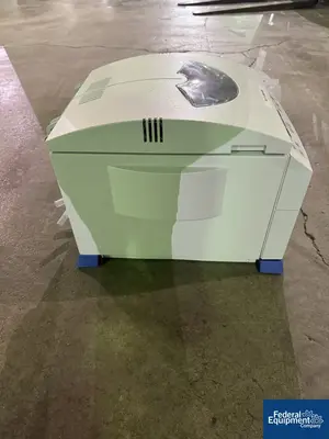 USED Thermo Scientific Thermo Scientific SpeedVac Concentrator, model Savant SPD121P-115