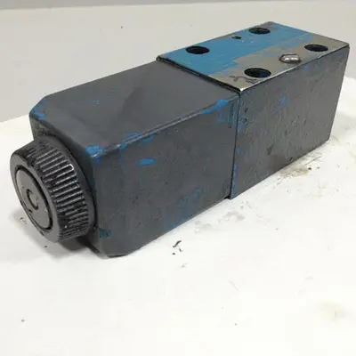 USED VICKERS DG4V-3-2AL-M-U-HL7-60