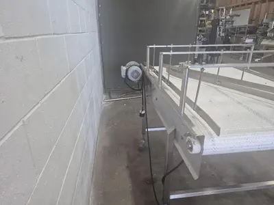 FMA 5 ft Flat Belt Conveyor