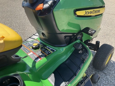 Used JOHN DEERE X300 Mowers Michigan US | Miedema Asset Management Group #1337425