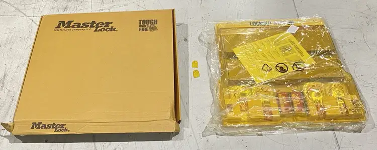 Used MASTER LOCK MASTER LOCK 1484BP1106 Misc Industrial Equipment | Maverick Industrial Sales #1104873