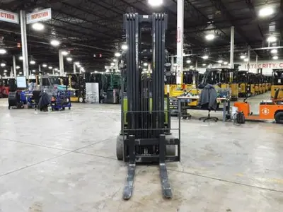 USED 2020 CLARK TMX25