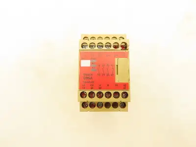 Omron G9SA-301 Safety Relay Unit 250VAC 5A