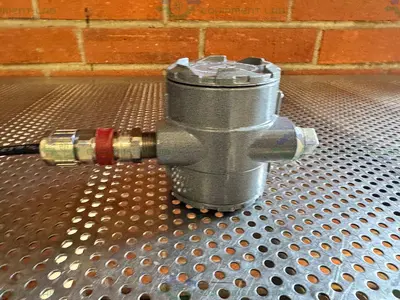 Used DWYER TTE-104-W TEMPERATURE TRANSMITTER 10-35 VDC Transducers California US | Equipment Lab #1437667