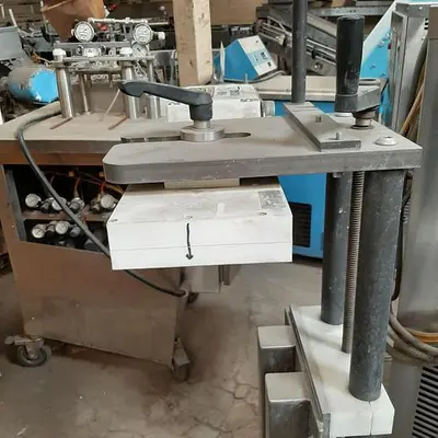 USED 1995 PILLAR TECHNOLOGIES 2220-R