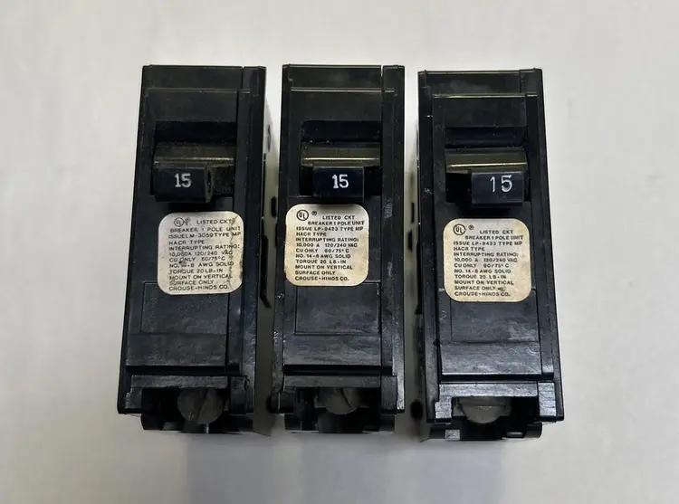 Used CROUSE-HINDS HACR115 Miscellaneous Equipment (Electrical & Power) | Surplus Asset Holdings #1192090