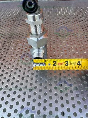 USED SWAGELOK SS-12NRS12-A NEEDLE VALVE 5800 PSI W/ 1" THREADED FITTING