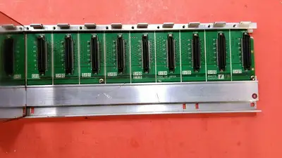Mitsubishi Q38B / Q61P-A2 8-Slot Base Unit with Melsec Q61P-A2 Power Supply. 3A