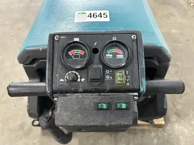 USED TENNANT M5400