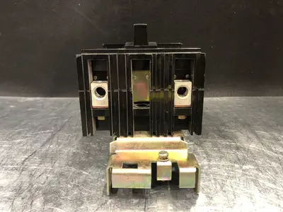 USED SQUARE D FAE26100