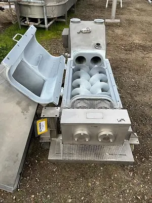 USED STAINLESS STEEL FABRICATION COMPANY 700