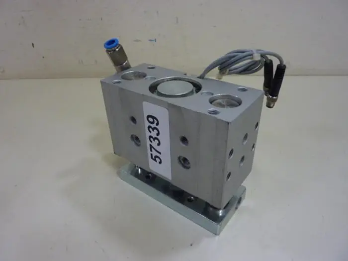 Used FESTO DFM-40-25-P-A-GF Cylinders Michigan US | Ideal Machinery #590348