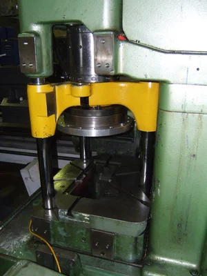 USED 1989 BRUDERER BSTA 30