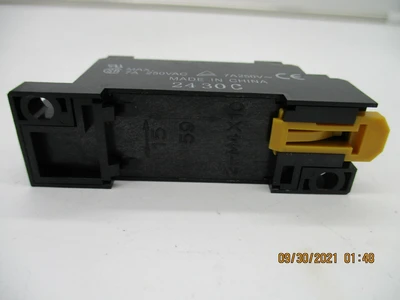 NEW Omron PYF08A-E