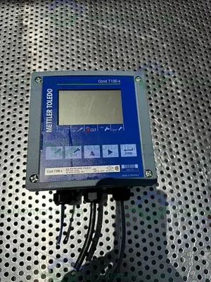 USED METTLER TOLEDO COND 7100 E CONDUCTIVITY TRANSMITTER 24 TO 230V