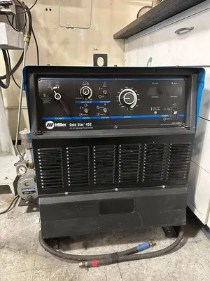 USED 1900 MILLER GOLD STAR 452