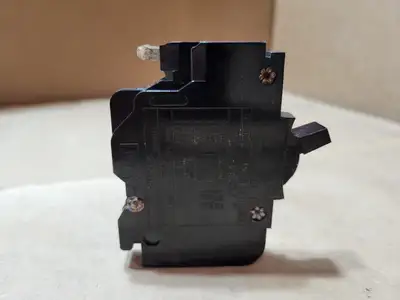 Used FPE _UNKNOWN_ Circuit Breakers British Columbia CA | Lenmark #1489004