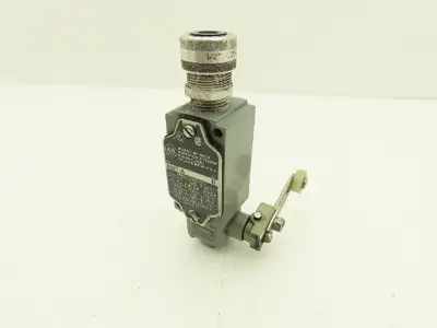 Allen Bradley 802T-A Oiltight Limit Switch Series D