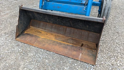 USED 1990 FORD 4630