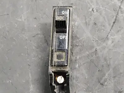 USED SQUARE D QO120