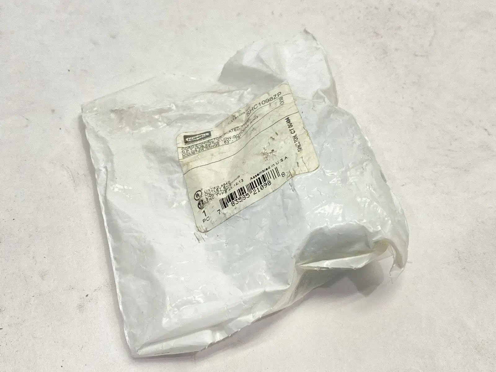 NEW HUBBELL KELLEMS 1" CORD CONNECTOR 0.63-0.75"