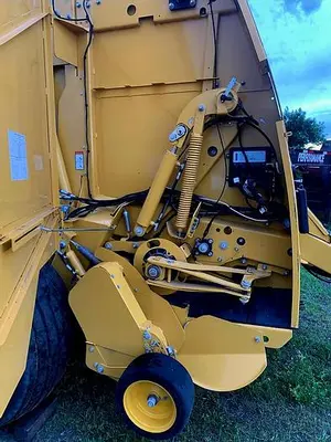 USED 2022 VERMEER 605N