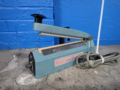 Used AMERICAN INTERNATIONAL ELECTRIC AIR200 Miscellaneous Packaging Equipment Ohio US | HGR 24 #1285625