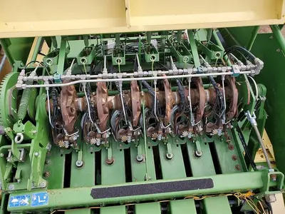 USED 2009 KRONE BP12130XC
