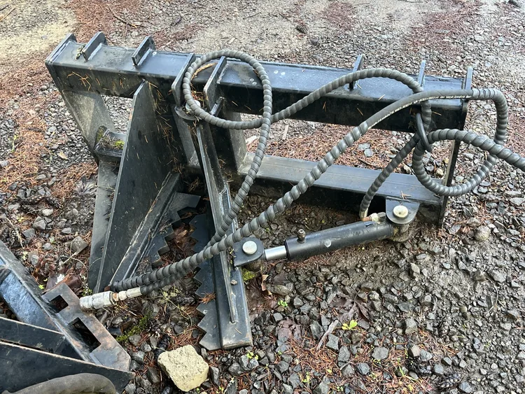 Used _UNKNOWN_ _UNKNOWN_ Tree/Post Pullers Oregon US | KNM Equipment Sales & Service #1363587
