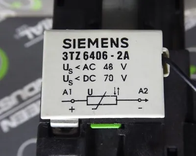 Siemens 3TF3001-0B Relay Contactor Module 70VDC/48VAC Coil Used