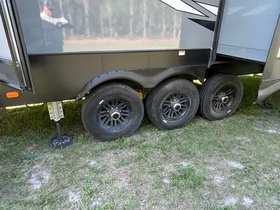 Used 2020 KEYSTONE RAPTOR 415 RP41520 Campers, Caravans, Motorhomes Florida US | Proxy Equipment #1426022