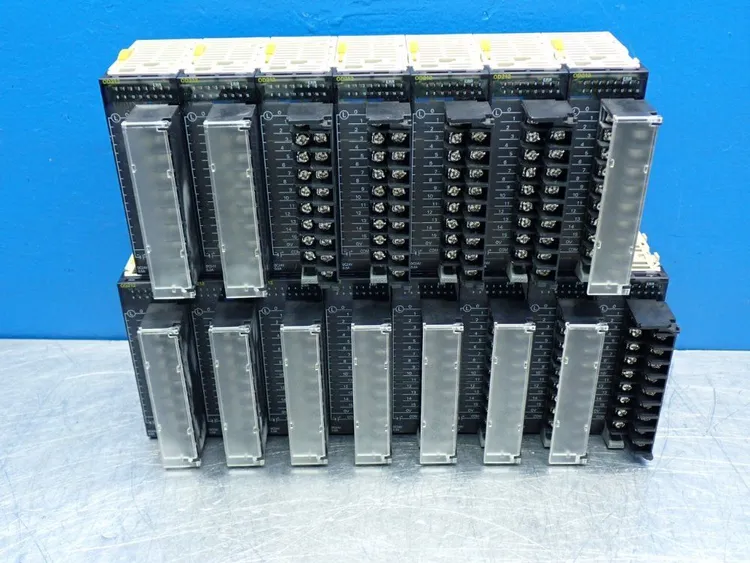 Used OMRON CJ1WOD212 Input / Output Modules | HGR 24 #733529