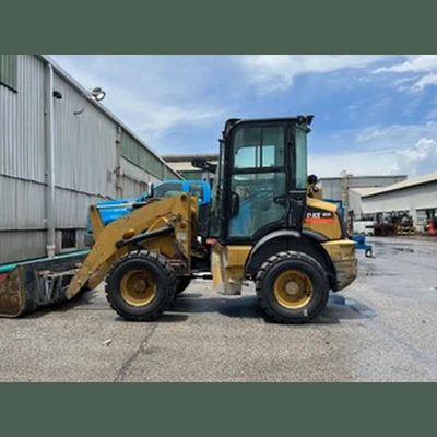 USED 2015 CATERPILLAR 903C