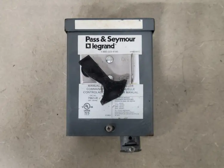 Used LEGRAND 7863-R Switchgears British Columbia CA | Lenmark #240720