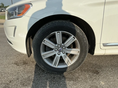 USED 2016 VOLVO XC60 T5 PREMIER