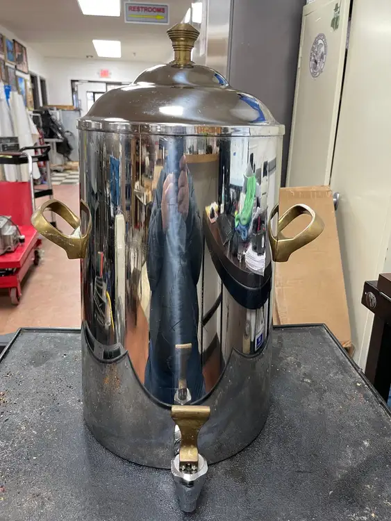 Used Eastern Used Eastern Stainless Steel/Brass Accents Insulated Beverage Coffee/Tea Urn 3 Gallon Coffee Equipment Illinois US | Falcon Restaurant Supply #1376432