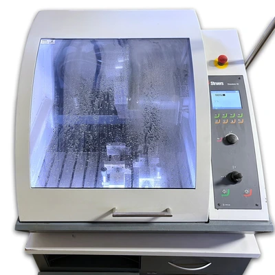 Item# L202 Struers Discotom-10 Automatic Saw