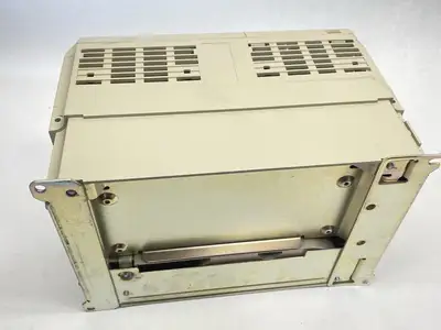 USED YASKAWA P7 VARISPEED IQ PUMP CONTROLLER DRIVE 3PH 27A 480V