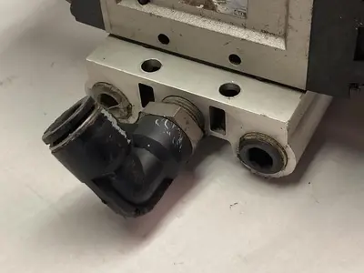 Used SMC VF5220-5G-02 Solenoid Valves Ohio US | Surplus Asset Holdings #1553635