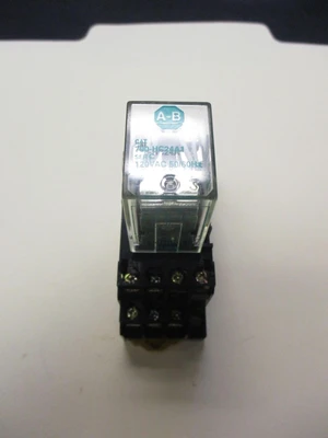 USED Omron/Allen-Bradley PYF14A-E/700HC24A1  Ser C
