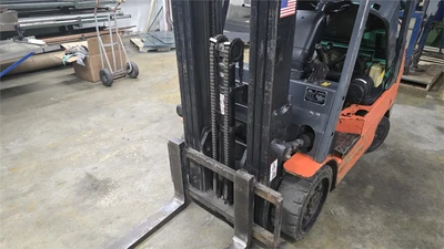 5,000 LB Mitsubishi FGC25K Forklift
